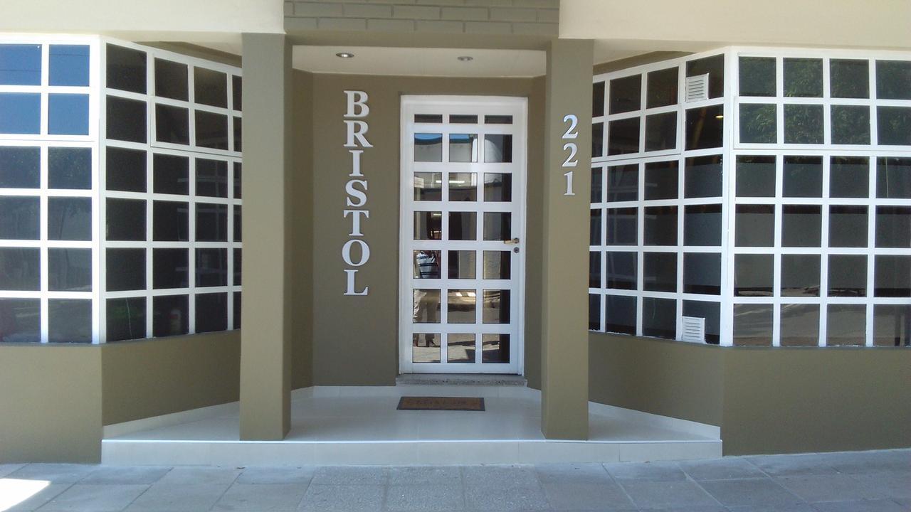 פאראנה Hotel Bristol מראה חיצוני תמונה